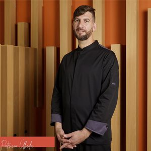 Chaqueta Cocina Hombre Helios - Comodidad y Durabilidad con Elegancia en Cada Detalle.