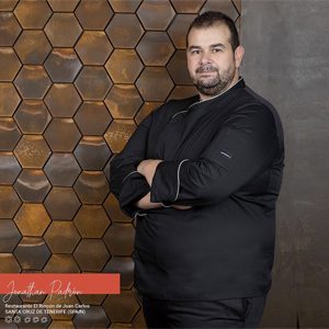 Chaqueta GASTROCHEF Ícaro: Estilo y Comodidad en la Cocina