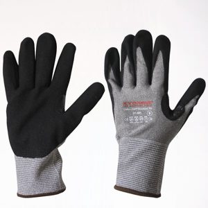 Guantes resistentes a cortes 01-501 PAYPER: cómodos, precisos y seguros para trabajos de manipulación y montaje de objetos cortantes.