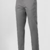 Pantalón Hombre Chino: Elegancia y Versatilidad en tu Uniforme.