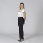 Pantalón Mujer GOMA TRASERA TRIVIAL: Comodidad Innovadora para tu Jornada Laboral.