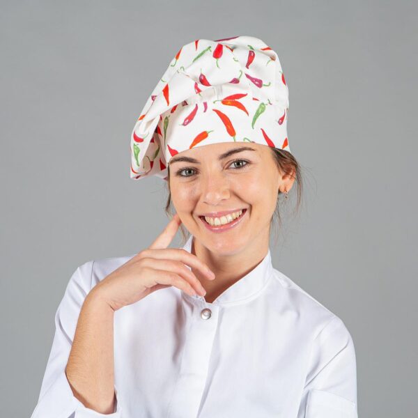 Gorro Chef Algodón con estampado guindillas.